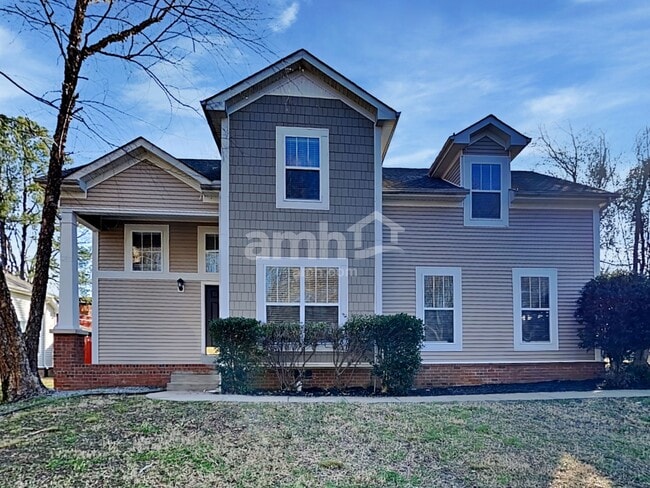 property at 100 Cross Cove Ct