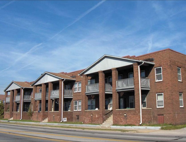 Washington Village Apartments in Indianapolis, IN - Building Photo - Building Photo