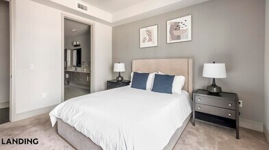 1414 Wood Hollow Dr, Unit 1-414 in Houston, TX - Foto de edificio - Building Photo