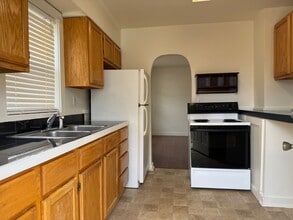 2104 E 13th St in Cheyenne, WY - Building Photo - Building Photo