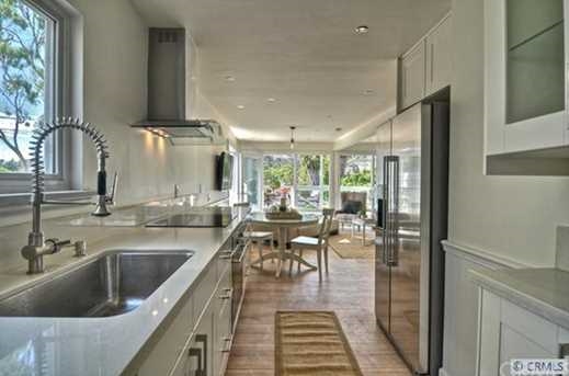 377 Mermaid St in Laguna Beach, CA - Building Photo - Interior Photo