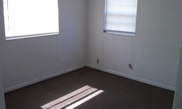 2442 Husson Ave in Palatka, FL - Building Photo - Building Photo