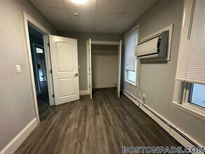 195 Maverick St in Boston, MA - Foto de edificio - Building Photo