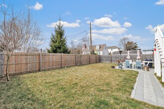 140 Alden St in Fairfield, CT - Building Photo - Building Photo