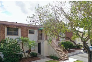 6057 Topher Trail in Mulberry, FL - Building Photo