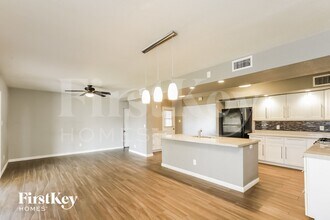 2239 W Earll Dr in Phoenix, AZ - Foto de edificio - Building Photo