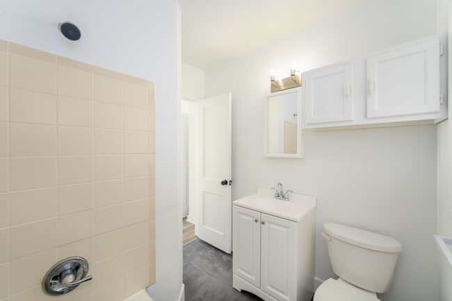 826 N Oliver St in Wichita, KS - Building Photo - Building Photo