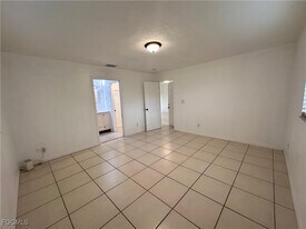 4517 SW Santa Barbara Pl in Cape Coral, FL - Building Photo