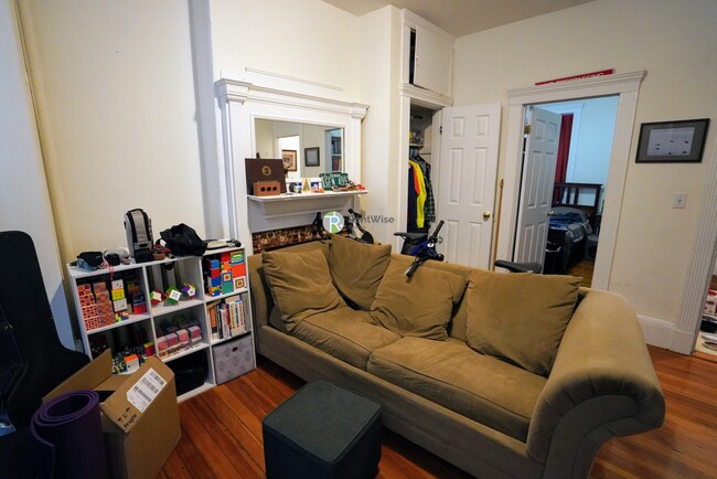 63 Brighton Ave, Unit 1 in Boston, MA - Building Photo - Building Photo