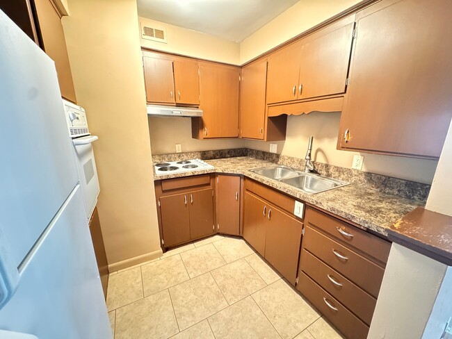 1400 S 20th St, Unit 7