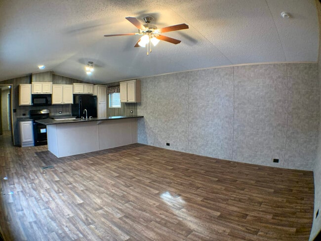 3637 SE 6th St in Topeka, KS - Building Photo - Building Photo