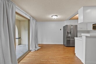 3036 Clubhouse Rd in Costa Mesa, CA - Building Photo - Building Photo