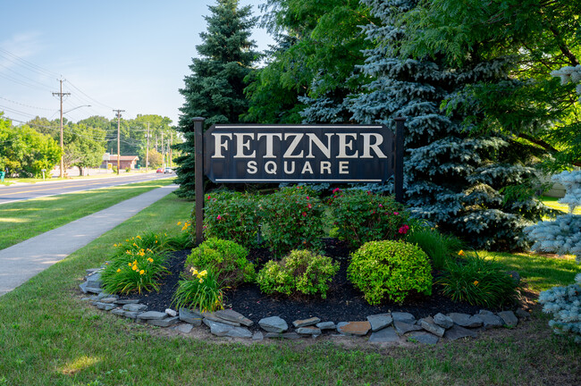 Fetzner Square Apartments & Townhouses in Rochester, NY - Building Photo - Building Photo