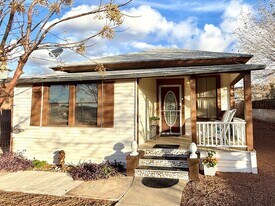 107 E Oak St in Kingman, AZ - Building Photo