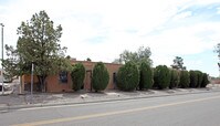 124 Aliso Dr NE in Albuquerque, NM - Foto de edificio - Building Photo