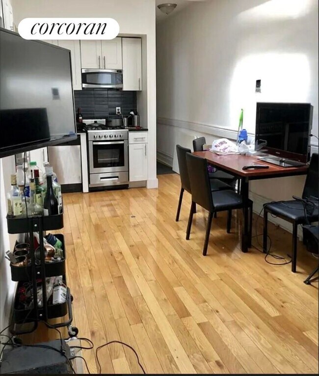 230 E 27th St in New York, NY - Building Photo - Building Photo