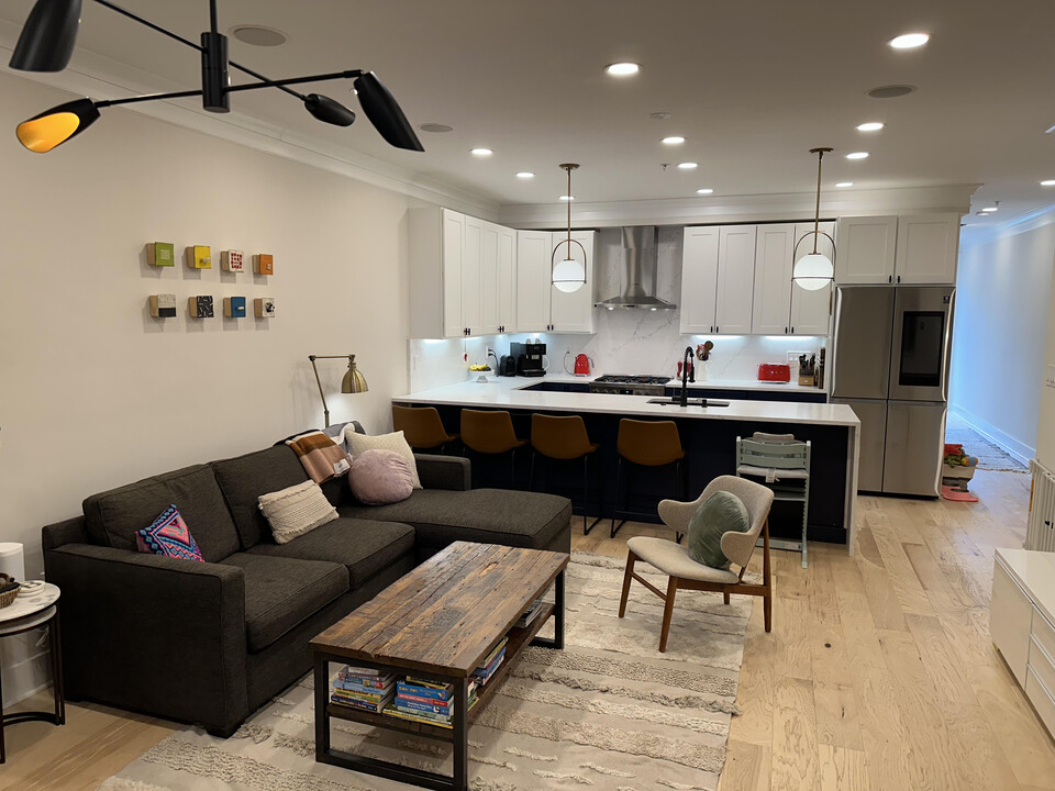 756 Princeton Pl NW, Unit 1 in Washington, DC - Foto de edificio
