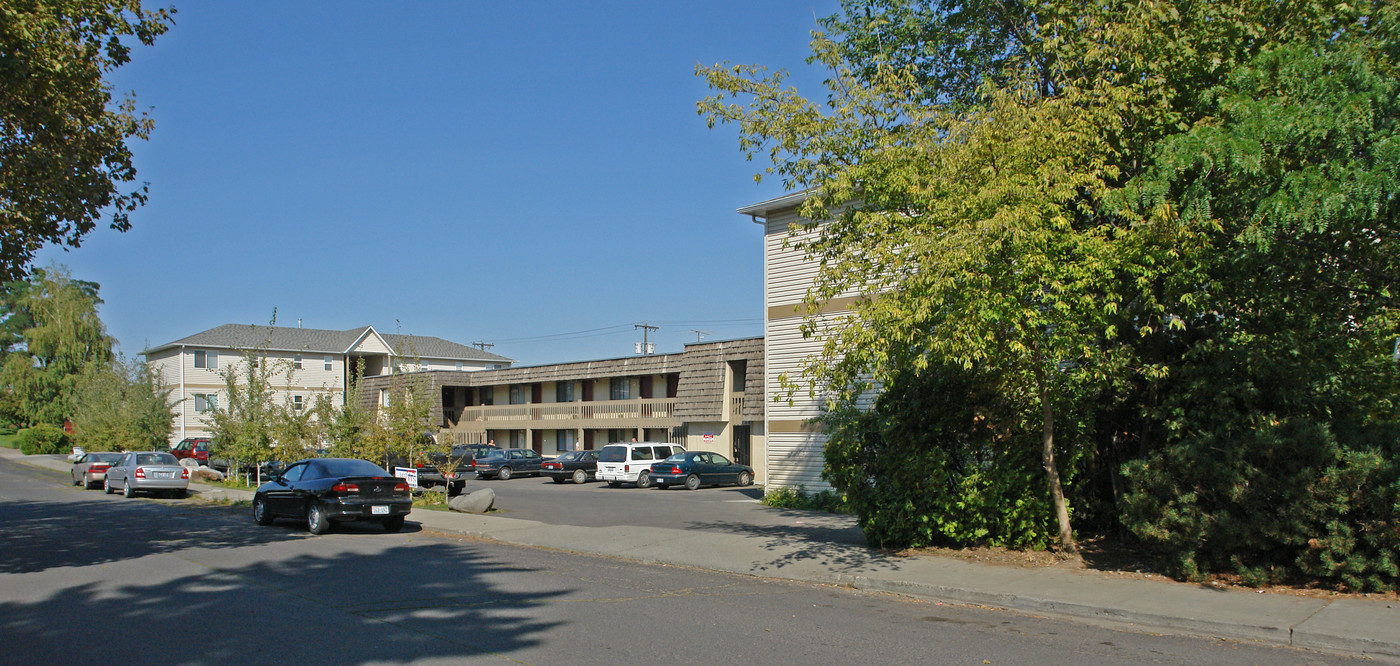 Atlantic Aspens in Spokane, WA - Building Photo