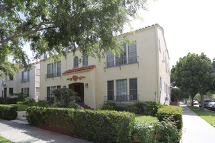 156 S Crescent Dr in Beverly Hills, CA - Building Photo