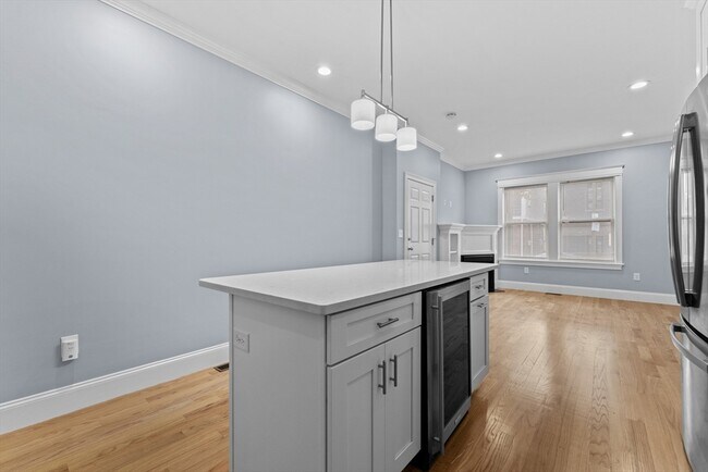 90 W 3rd St in Boston, MA - Building Photo - Building Photo