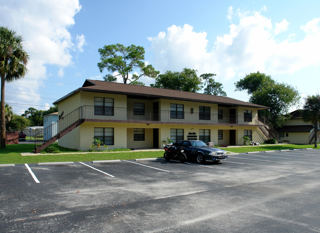 Vanessa Apartments in Daytona Beach, FL - Building Photo - Building Photo