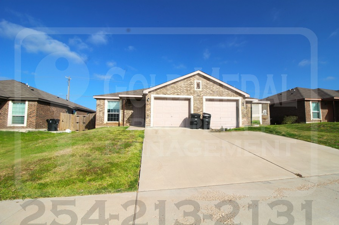 907 Lasso Dr in Killeen, TX - Building Photo