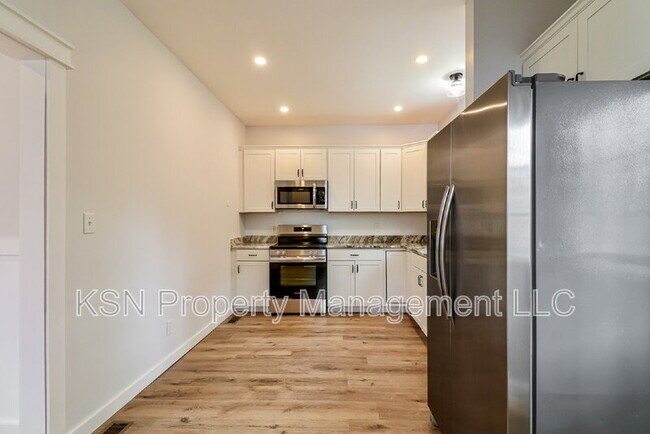 1025 W 38th St in Savannah, GA - Building Photo - Building Photo