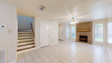 1904 Dartmouth St, Unit O-4 in College Station, TX - Building Photo - Building Photo