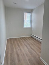 10401 S Ewing Ave, Unit 2 in Chicago, IL - Building Photo - Building Photo