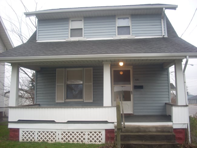 property at 2920 10th St NW