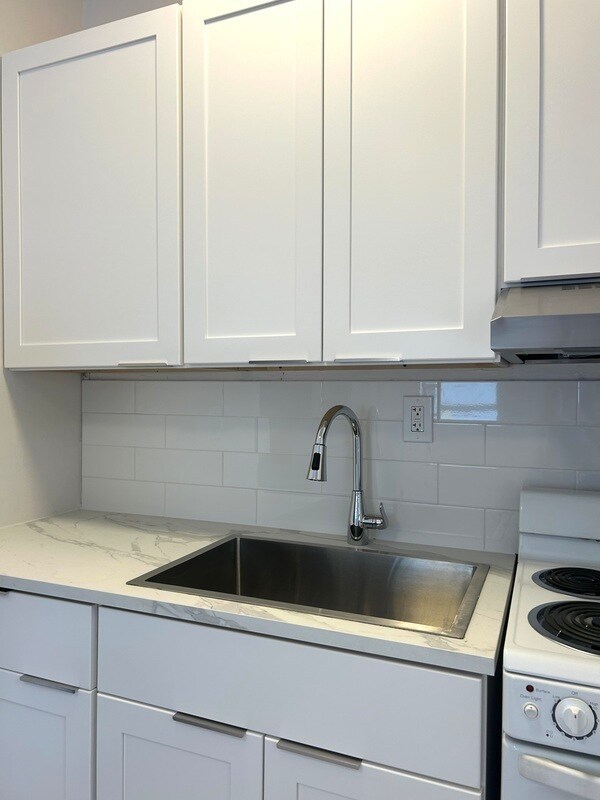 485 NW 25th Ct in Miami, FL - Building Photo - Building Photo