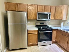 2307 Reflections Dr in Aurora, IL - Building Photo - Building Photo