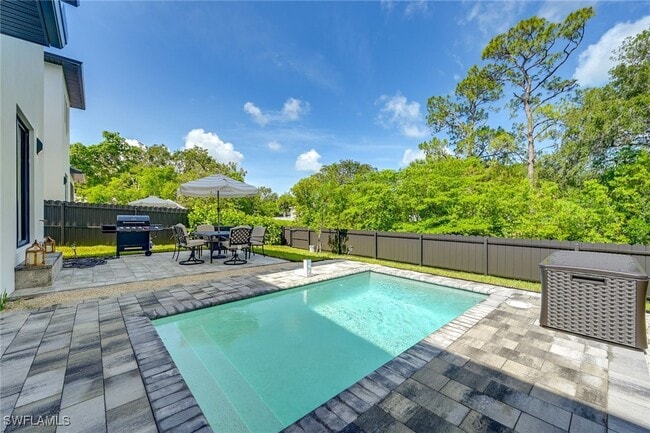 3384 Canal St in Naples, FL - Building Photo - Building Photo