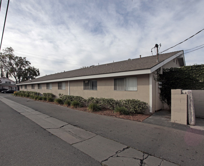 8205 Larson Ave in Garden Grove, CA - Building Photo - Building Photo