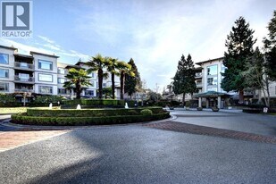 8200 Jones Rd in Richmond, BC - Building Photo