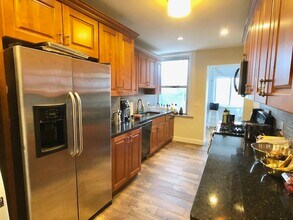 11 Babcock St in Brookline, MA - Foto de edificio - Building Photo