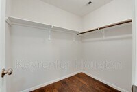 5405 Groveton St photo'