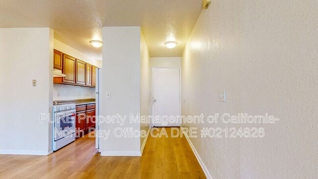 325 Jesse Ray Pl in Windsor, CA - Building Photo - Building Photo