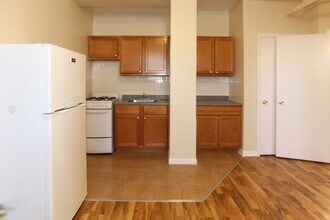 1712 W Estes Ave in Chicago, IL - Building Photo - Building Photo