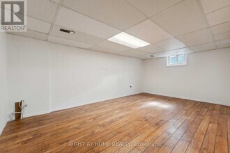 2057-2057 Jasmine Crescent in Ottawa, ON - Building Photo - Building Photo