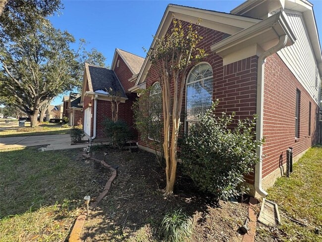 19043 Country Square Dr in Houston, TX - Building Photo - Building Photo