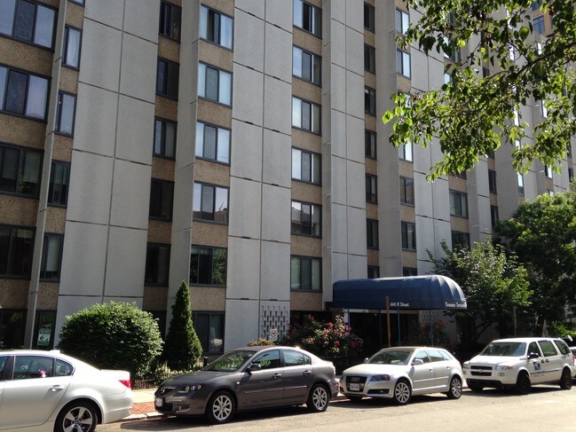 Towne Terrace West in Washington, DC - Building Photo - Building Photo