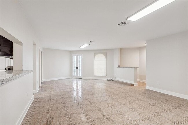9205 Jefferson Hwy in River Ridge, LA - Building Photo - Building Photo
