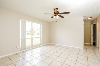 1515 Coronet Dr in Deltona, FL - Building Photo - Building Photo