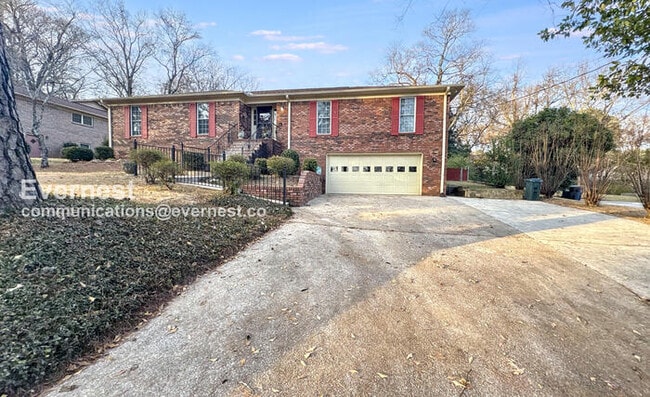 1828 Jacobs Ln in Vestavia Hills, AL - Building Photo - Building Photo