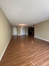 2422 Harbor View Dr in Rocky Hill, CT - Building Photo - Building Photo