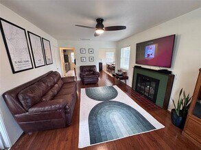 2759 Avon St in Dallas, TX - Building Photo - Building Photo