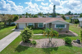 426 Canterbury Rd in Venice, FL - Building Photo - Building Photo