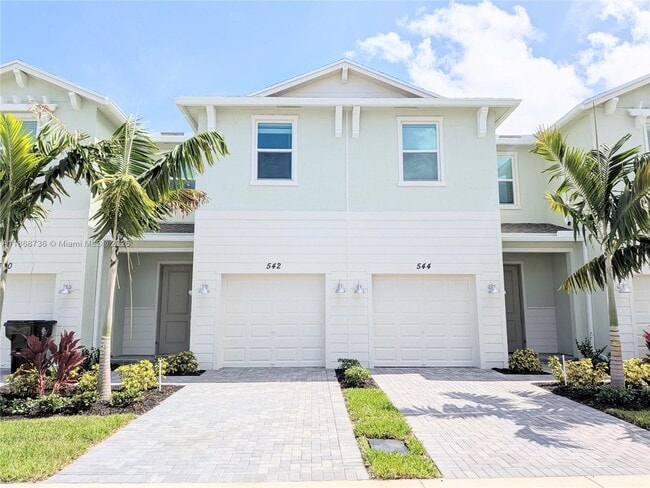 property at 542 Rivergrass St