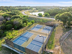 2113 Barbaro Way in Spicewood, TX - Building Photo - Building Photo